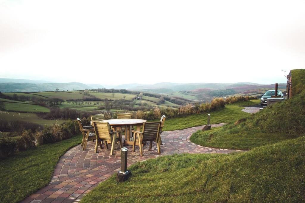 Hedgehogs View Apartamento Rhayader Exterior foto